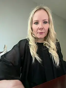 Snapshot of Sexual_Lovable_Doll chatting on June 16, 2026, 8:11 pm Sexual Lovable Doll online show from June 16, 2026, 8:11 pm