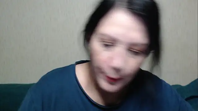 Snapshot of Mirabelle_Sweet chatting on April 28, 2026, 11:43 pm Mirabelle Sweet online show from April 28, 2026, 11:43 pm