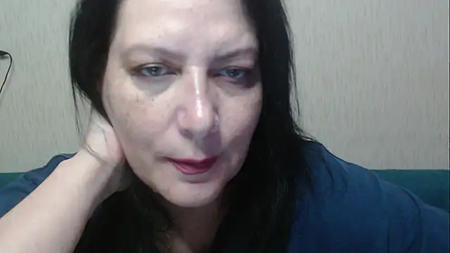 Snapshot of Mirabelle_Sweet chatting on May 19, 2026, 4:52 am Mirabelle Sweet online show from May 19, 2026, 4:52 am
