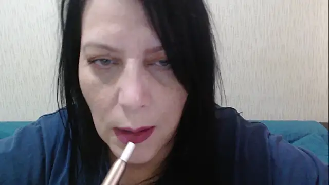 Snapshot of Mirabelle_Sweet chatting on May 30, 2026, 7:49 am Mirabelle Sweet online show from May 30, 2026, 7:49 am