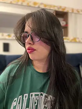 andra rose online show from March 3, 2025, 11:24 pm