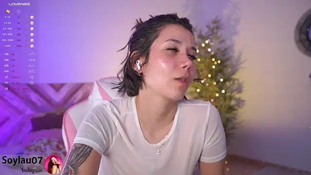 Snapshot of imjess01 chatting on February 14, 2025, 3:22 am imjess01 online show from February 14, 2025, 3:22 am