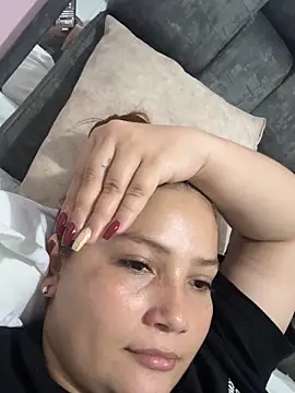 EmilyBarragan online show from January 29, 2025, 2:19 am