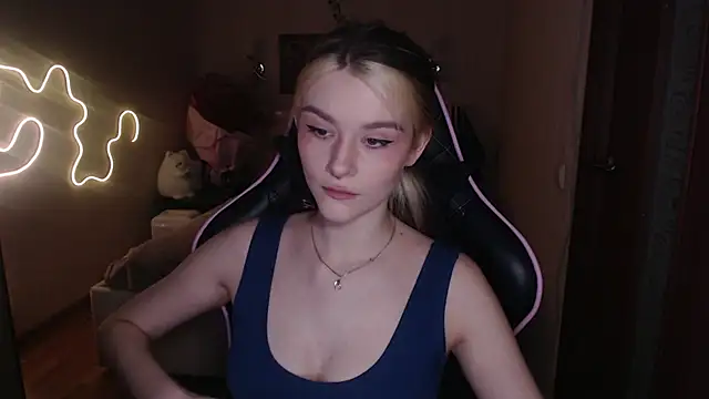 jeann elsaa online show from January 28, 2025, 2:11 am