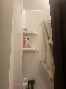 Snapshot of lofibunni chatting on January 7, 2026, 7:05 pm lofibunni online show from January 7, 2026, 7:05 pm