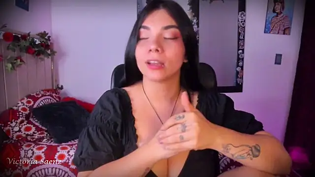 victoriaasaenz  online show from June 2, 2026, 12:56 am