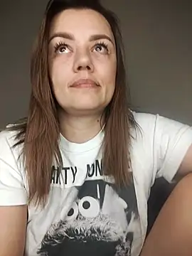 KrissSexi online show from February 18, 2026, 5:20 pm