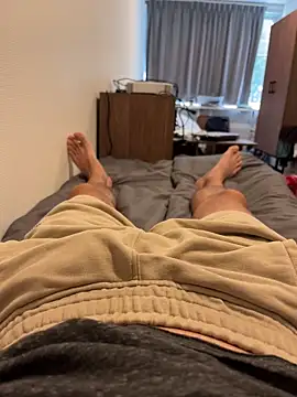 mihaixxx1 online show from September 19, 2025, 1:34 pm