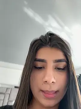 Snapshot of ZiaCalifa chatting on October 19, 2025, 8:09 pm ZiaCalifa online show from October 19, 2025, 8:09 pm