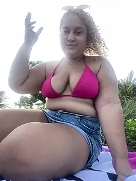 MinaBoss online show from February 10, 2025, 6:45 pm