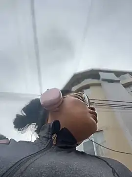 Insane Issa online show from January 21, 2025, 1:22 pm