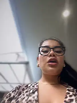 Insane Issa online show from February 28, 2025, 6:52 pm