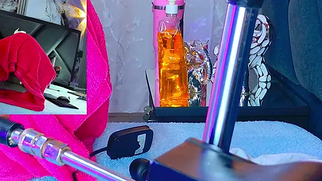 NathaxaLeans online show from October 29, 2025, 11:56 am