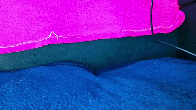 Snapshot of NathaxaLeans chatting on February 19, 2026, 12:01 pm NathaxaLeans online show from February 19, 2026, 12:01 pm