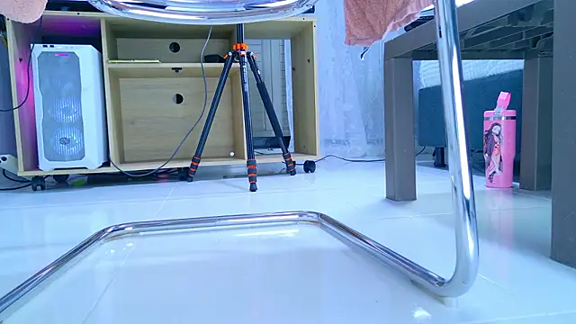 Snapshot of NathaxaLeans chatting on March 1, 2026, 11:45 am NathaxaLeans online show from March 1, 2026, 11:45 am