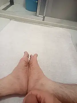 Hardapple01 online show from March 20, 2026, 8:25 pm