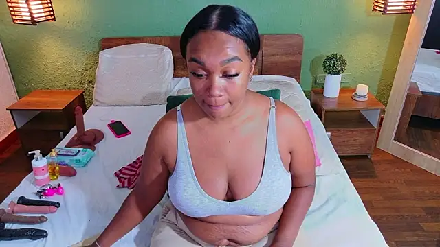 Snapshot of dannaahbrown chatting on July 10, 2026, 6:54 pm dannaahbrown online show from July 10, 2026, 6:54 pm