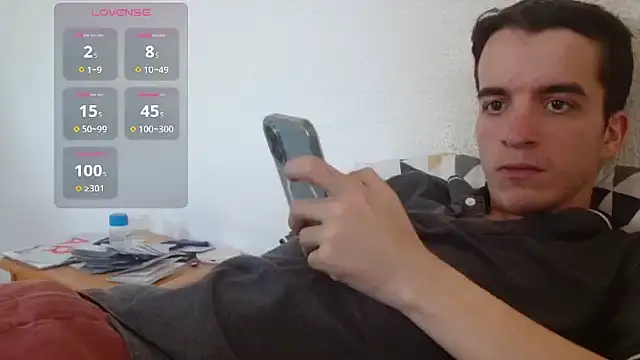 Tombgy07 online show from April 19, 2026, 12:26 pm