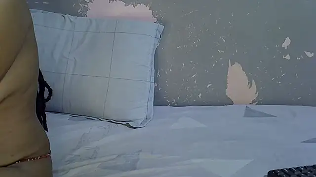 sweetchocolate9 online show from February 3, 2026, 12:09 am