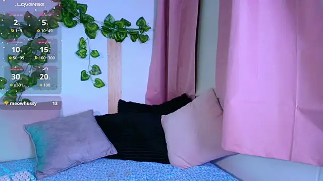 tati cardenas online show from February 15, 2026, 5:26 am