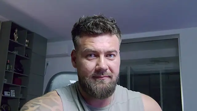 Snapshot of UbbeViking chatting on April 26, 2026, 6:49 pm UbbeViking online show from April 26, 2026, 6:49 pm