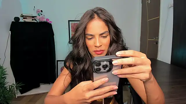 camille-rose online show from July 10, 2026, 6:10 pm