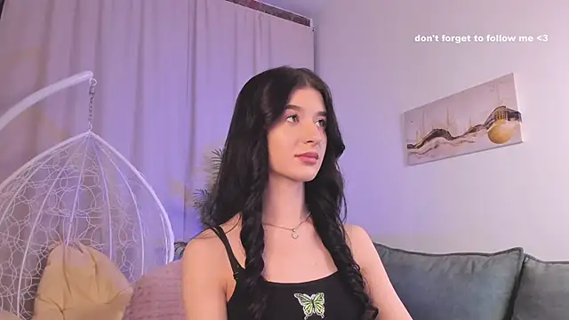 LauraCoy online show from January 21, 2025, 8:21 pm