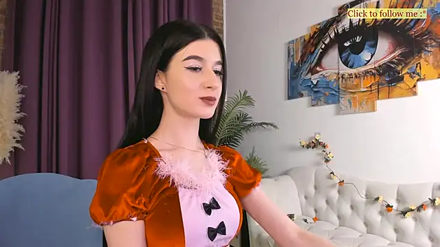 LauraCoy online show from January 6, 2026, 8:01 pm