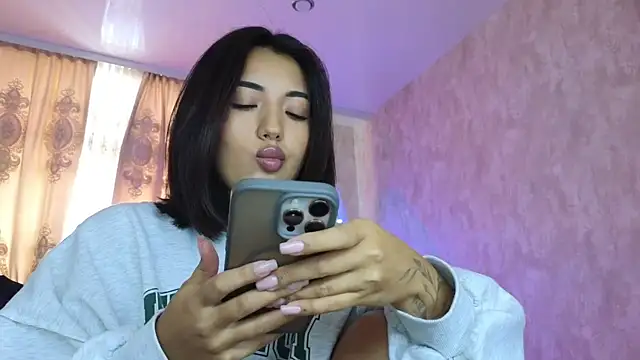 lily  foster online show from January 12, 2026, 8:52 am