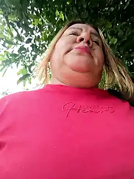 HORNY MATURE25 online show from April 7, 2026, 7:36 pm