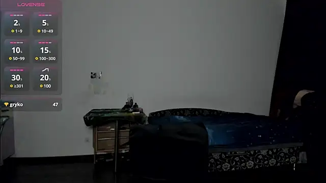 Snapshot of KitsuneRem chatting on December 7, 2024, 8:27 pm KitsuneRem online show from December 7, 2024, 8:27 pm