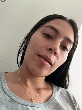 Sophie  Foxxx online show from October 18, 2025, 9:37 pm