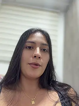 Snapshot of Sophie__Foxxx chatting on April 22, 2026, 4:26 am Sophie Foxxx online show from April 22, 2026, 4:26 am