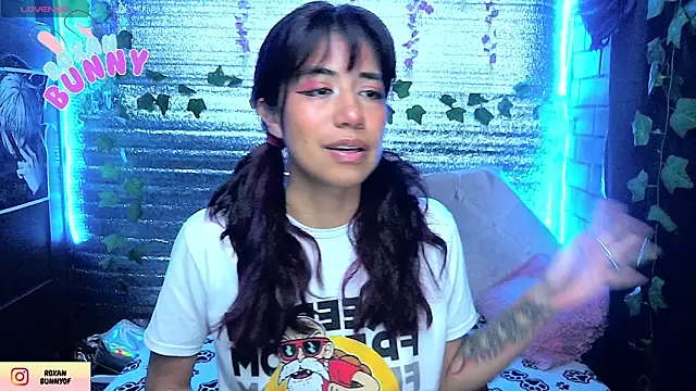 Roxanbunny1 online show from March 26, 2026, 3:34 am