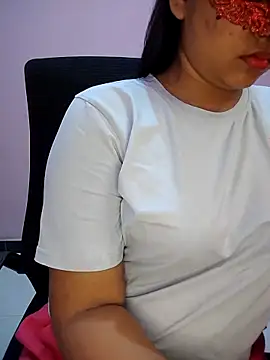 Rose Olivia online show from September 14, 2025, 3:55 pm