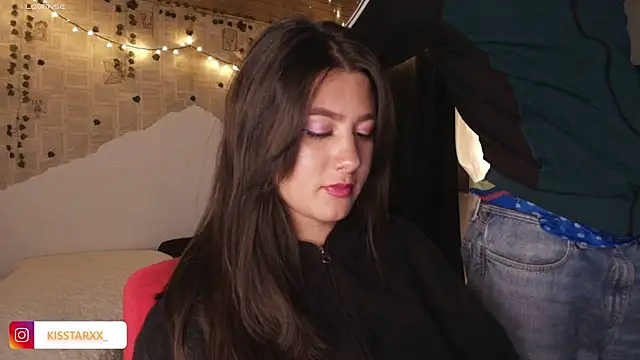 kisstarxxx online show from November 7, 2025, 4:12 am