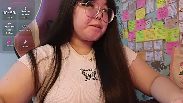 ANNELIESE  online show from December 8, 2024, 6:17 pm