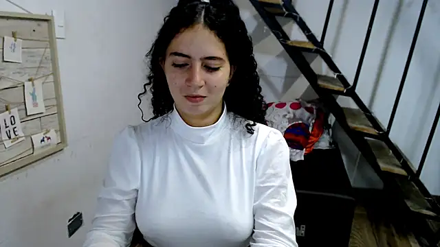 samantha baby  online show from February 19, 2025, 12:35 am