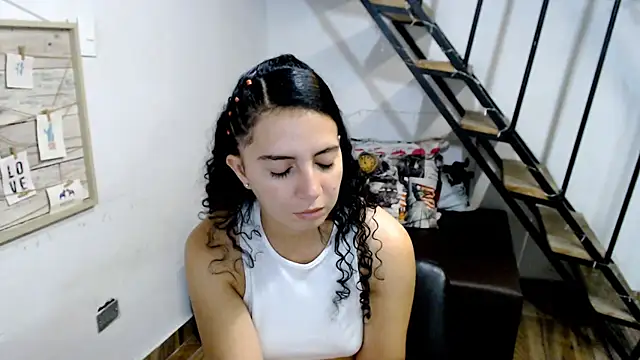 samantha baby  online show from March 13, 2025, 12:27 am