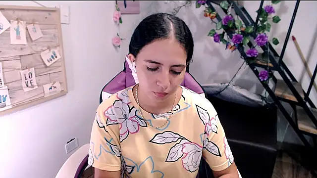 Snapshot of samantha_baby_ chatting on June 2, 2026, 5:15 pm samantha baby online show from June 2, 2026, 5:15 pm