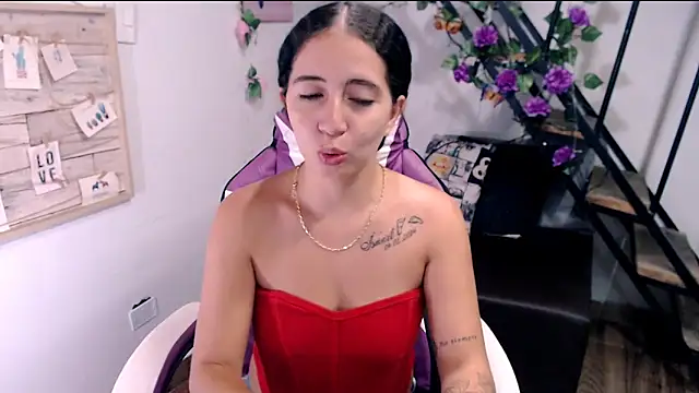 Snapshot of samantha_baby_ chatting on June 19, 2026, 5:39 pm samantha baby online show from June 19, 2026, 5:39 pm