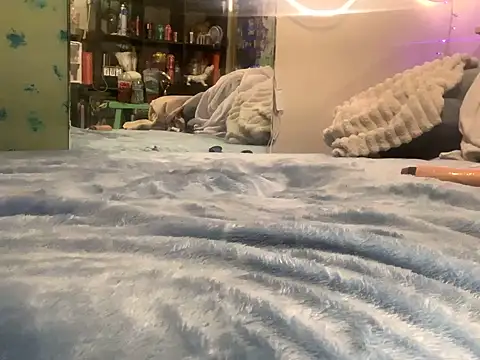 ThICk JuIcEy online show from March 2, 2026, 4:03 am