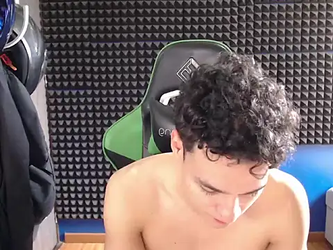 Curly Angel24 online show from January 10, 2026, 4:09 pm