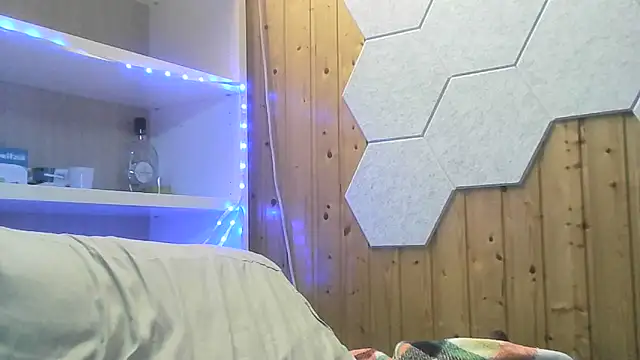 ItalianVinDiesel online show from January 7, 2025, 1:24 pm