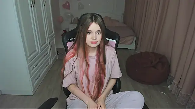 lil cassie online show from February 23, 2026, 5:16 am