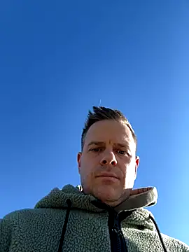 Snapshot of Danii0790 chatting on October 18, 2025, 8:48 am Danii0790 online show from October 18, 2025, 8:48 am