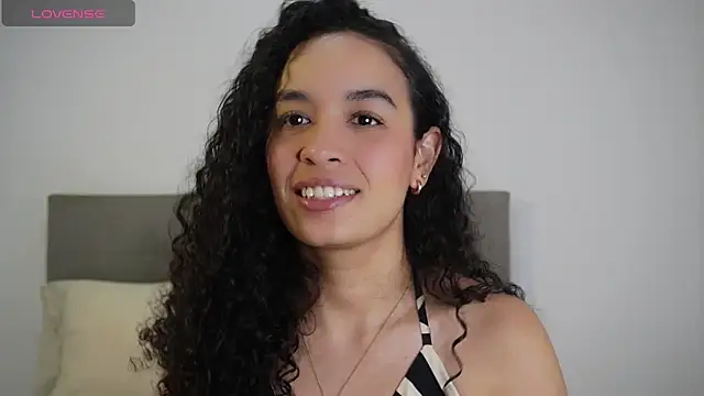 Snapshot of angela__98 chatting on September 15, 2025, 12:38 pm angela  98 online show from September 15, 2025, 12:38 pm