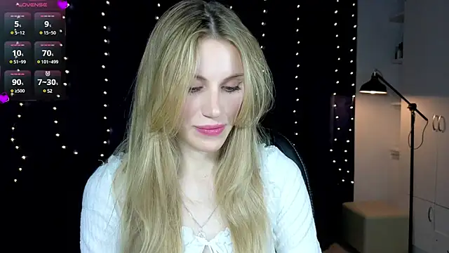 Lilianna Just online show from March 8, 2025, 5:01 pm