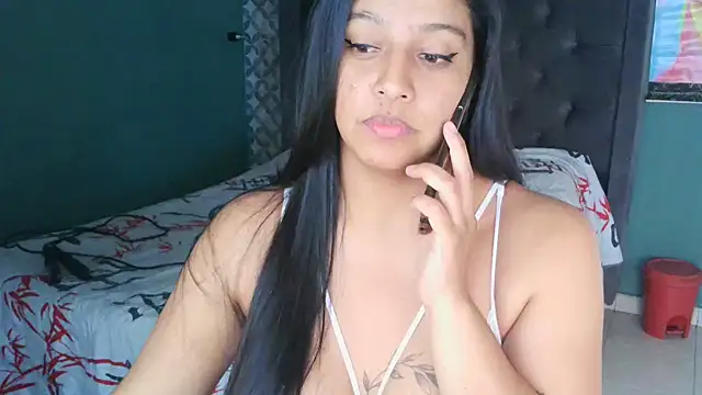 almaswan1 online show from October 8, 2025, 4:59 pm