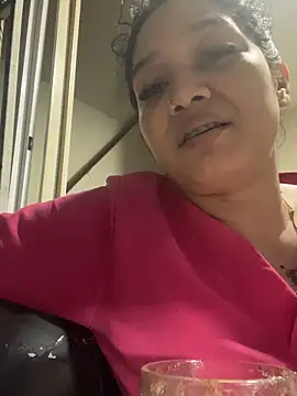 alexxandra ferri  online show from February 22, 2026, 6:02 am